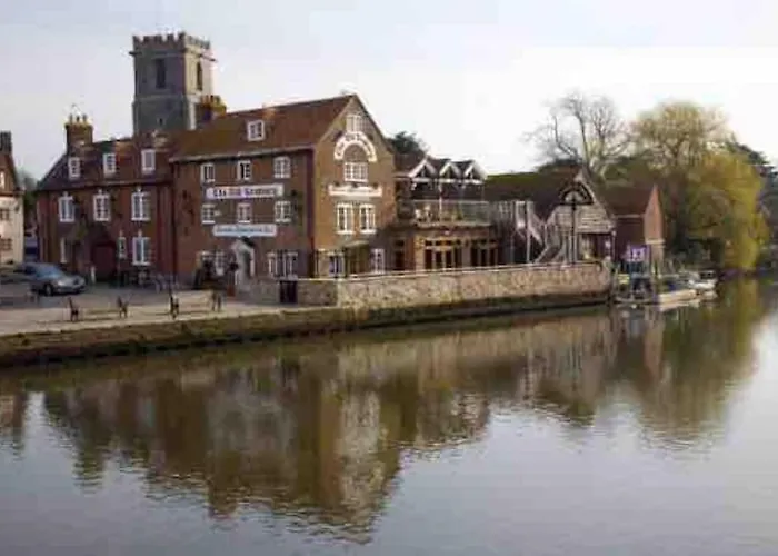 Winterborne Lodge